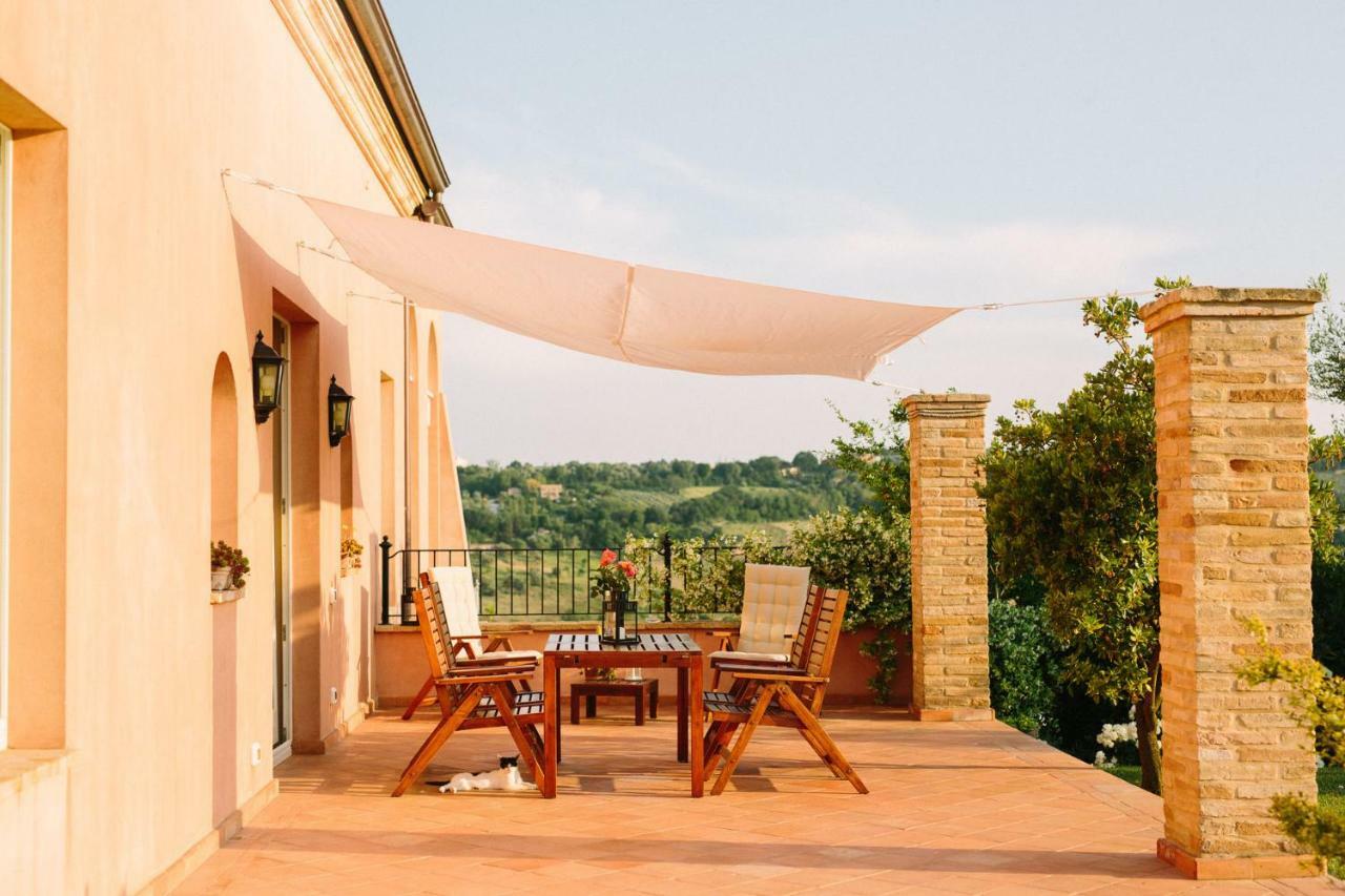 Nontiscordardime B&B Villa Agriturismo Civitanova Marche Kültér fotó